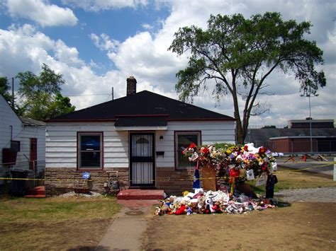 Michael Jackson's childhood home in Gary, Indiana | Michael jackson house, Facts about michael ...