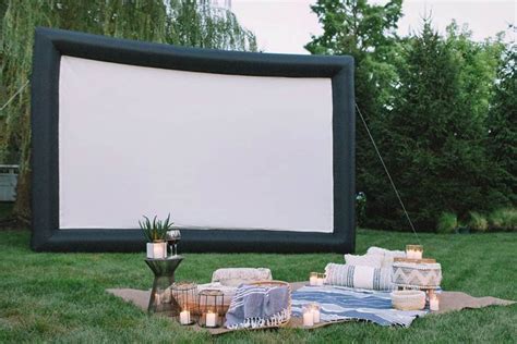 21 DIY Outdoor Movie Screen Ideas For A Magical Backyard | Outdoor movie screen, Outdoor movie ...