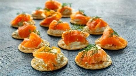 Smoked Salmon Blinis with Tartar Sauce Recipe - Step To Health