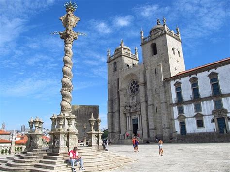 Porto Cathedral - DiscoverOporto