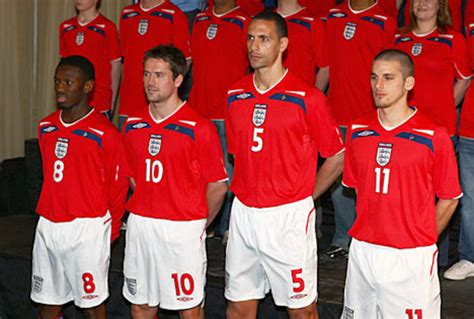 England Fc Kit / England Retro Football Shirts and Classic Kits ...