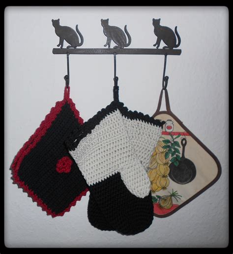 Woollen Thoughts: Crochet Oven Mitts