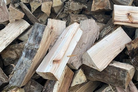 Split Oak Firewood* | Siegmund Landscape Supply