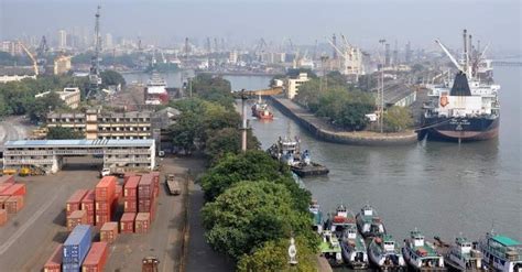 Cochin Shipyard signs MoU with Mumbai Port Trust