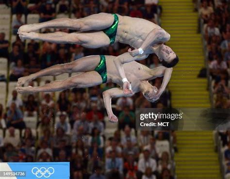 Double Somersault Photos and Premium High Res Pictures - Getty Images