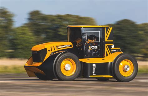 JCB Fastrac hits 153 mph to shatter its own world record for fastest tractor