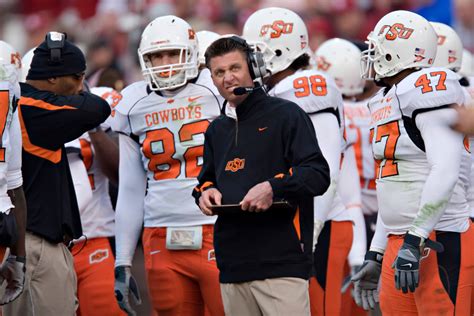 Mike Gundy's Hot-Blooded "I'm a Man, I'm 40" Rant Turns 25