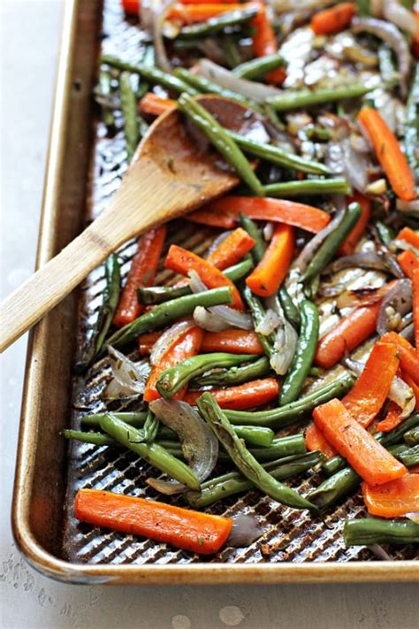 Roasted Green Beans and Carrots - Cook Nourish Bliss