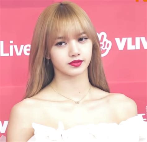 Lisa (Lalisa Manoban) Height, Weight, Measurements, Eye Color