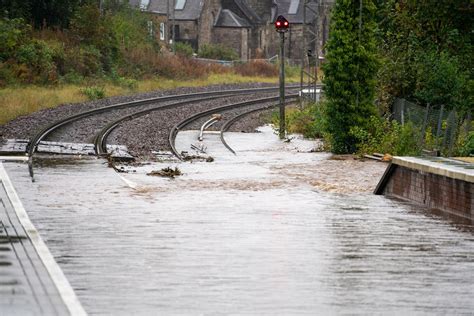 Scotland flood hell 'as bad as Beast from the East' as more downpours ...