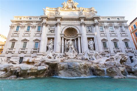 Trevi Fountain Neptune