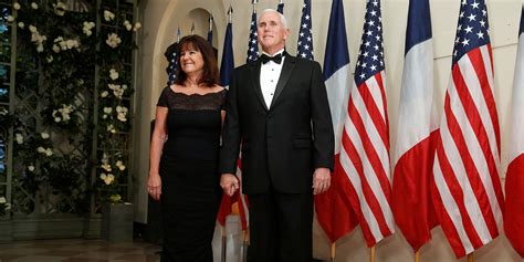 Mike Pence's wife refused to kiss him on Trump election night ...