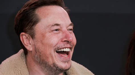 Elon Musk Says He Won’t Be Donating to Either Trump or Biden