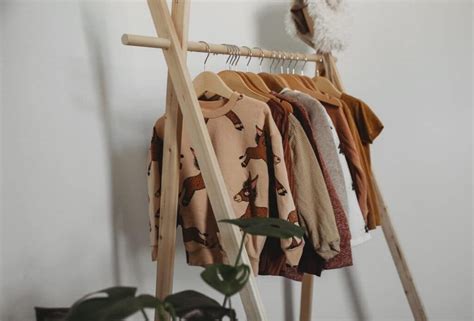 [DIY] How To Make A Wooden Clothing Rack For Your Toddler ~ The Autism Cafe