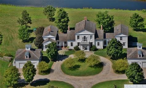 100-acre upstate NY estate once owned by Bill Ackman lists for $7.5M