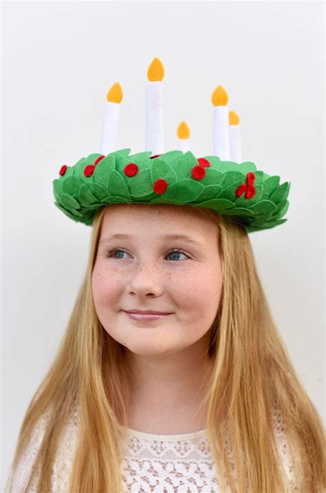 How to Make a Stunning St. Lucia Crown {From Felt}