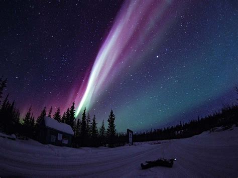 6 Incredible Photos of the Northern Lights in Yellowknife, Canada ...