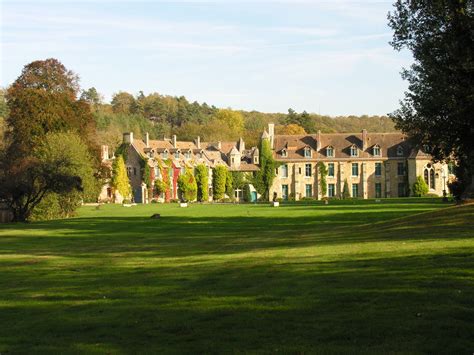 Photo: Abbaye des Vaux de Cernay - France