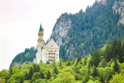 Neuschwanstein castle tour from Munich: Finding Sleeping Beauty's castle - Adventurous Miriam