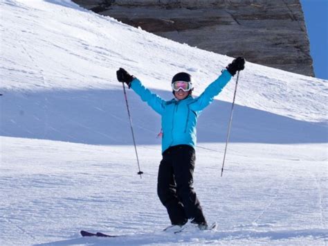 Ultimate Guide to Skiing in Queenstown - Women Travel NZ