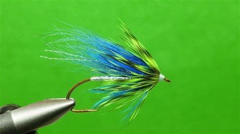 Fly-Tying: Pinch Hitter • BC Outdoors Magazine