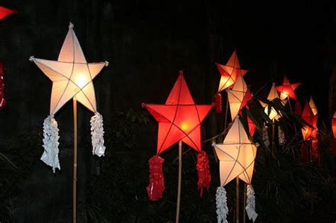 Filipino parol lanterns | Christmas parol, Christmas lanterns, Christmas traditions