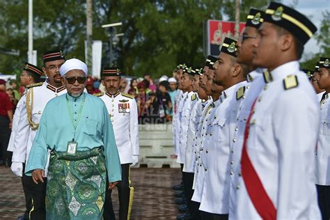 Malaysian Army Officer Uniform