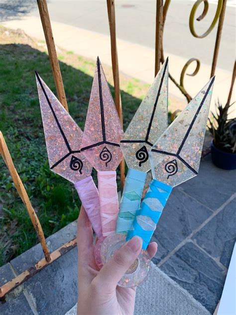 Sparkle Resin Kunai, Anime Kunai, Anime Gift, Cosplay Prop, Ninja Kunai - Etsy