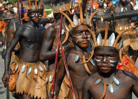 Ati-atihan Festival in Kalibo, Aklan Province, Panay Island (My dad's hometown) | Philippines ...