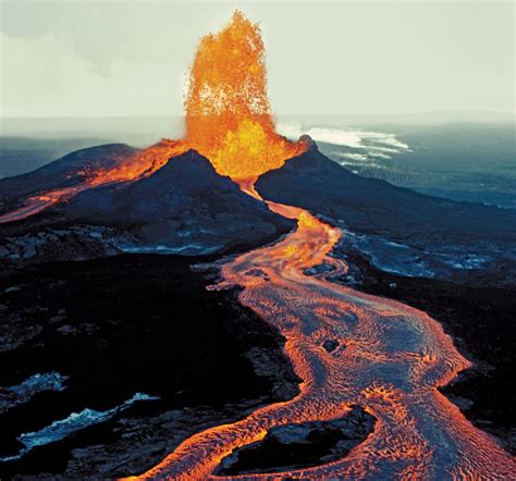 🔥 The Mauna Loa : r/NatureIsFuckingLit