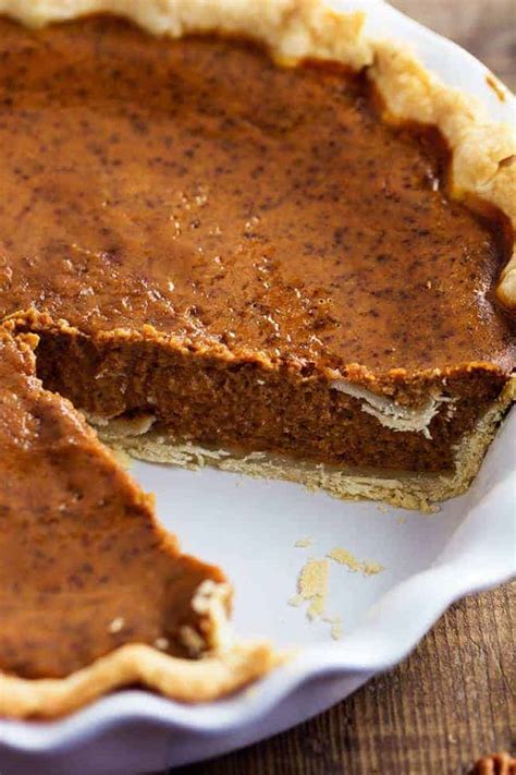 The Best Pumpkin Pie | The Recipe Critic