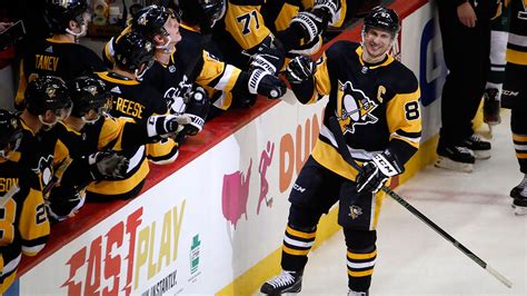 Crosby collects four points in return, Penguins defeat Wild