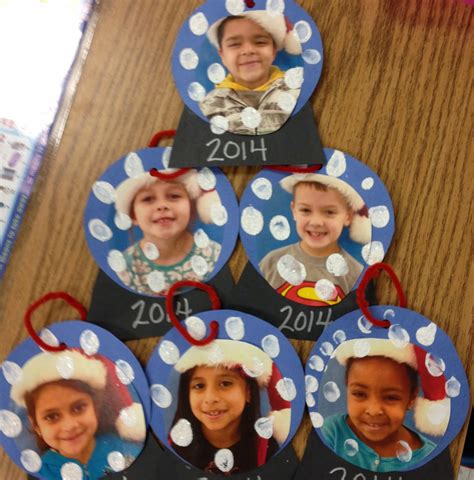 Kindergarten Christmas Crafts - Kindergarten