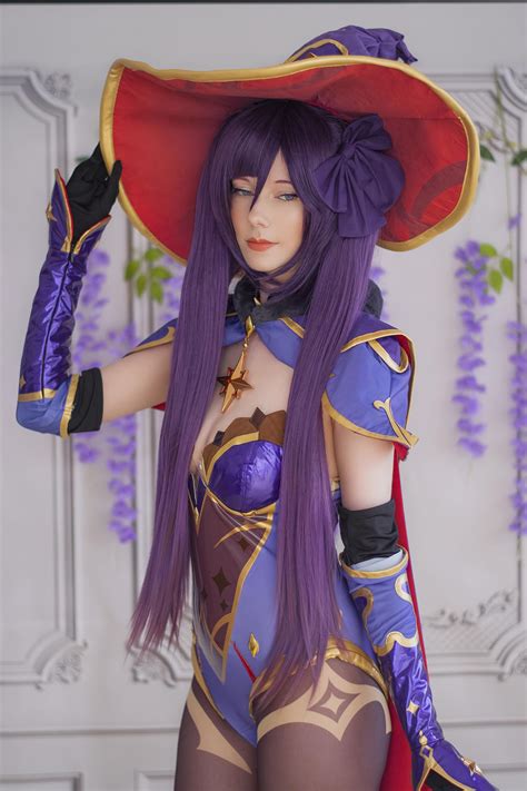 Mona from Genshin Impact by Sanny Cosplay : r/Cawwsplay