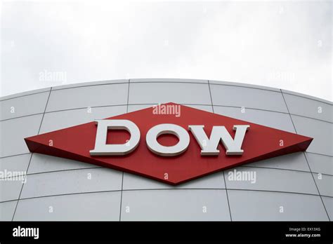 Dow chemical logo hi-res stock photography and images - Alamy