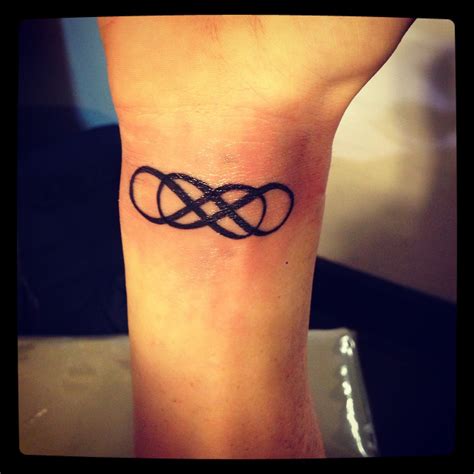 The Meaning Of The Double Infinity Tattoo Drawing Opt - vrogue.co
