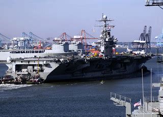 USS Theodore Roosevelt | NORFOLK, Va. (Nov. 28, 2007) The nu… | Flickr