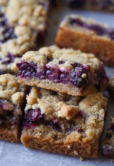 Blueberry Crumble Bars | Cookies and Cups