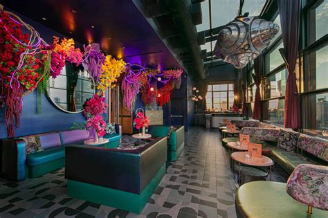 The Fleur Room Launches Afterwork Cocktails with New Hanging Gardens