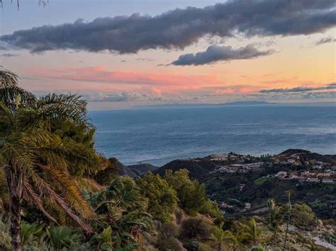 4 Best Malibu Hikes You Cannot Miss | Vagrants Of The World Travel