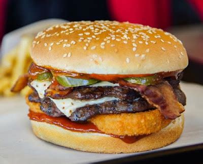 Carl's Jr. Adds a Spicy Version of Western Bacon Cheeseburger to the Menu