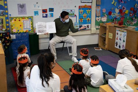 MUSD Celebrates Read Across America Day | Monrovia Unified School District