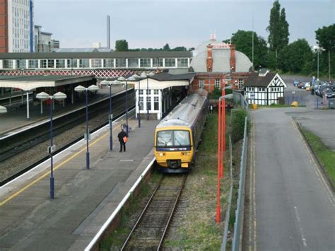 Slough Railway Station - Slough