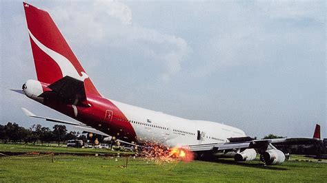 Revealed: Qantas venture with Triads skids off runway - Michael West