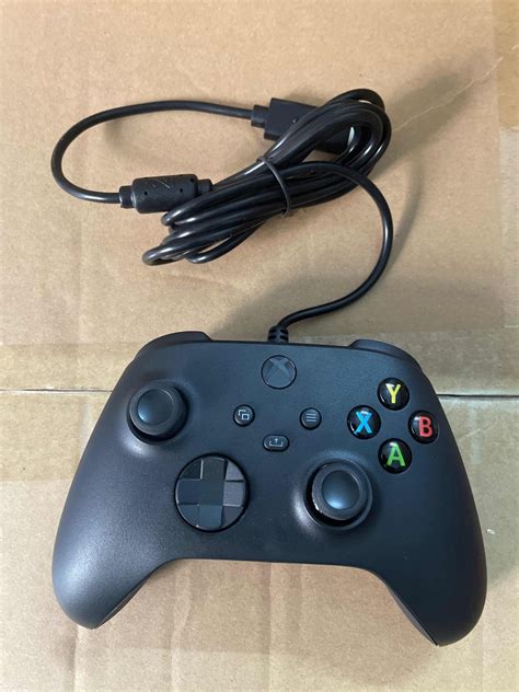 Xbox Core Series X|S Wired Controller + USB-C Cable – Carbon Black ...