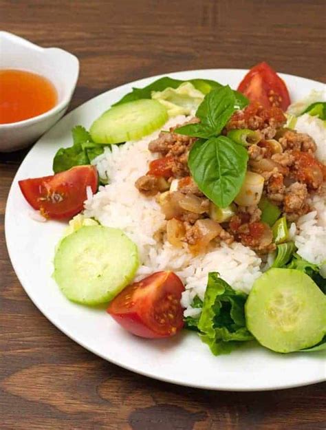 Vietnamese Ground Pork In Tomato Sauce