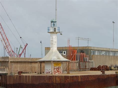 Lowestoft North Pier Lighthouse