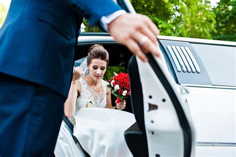 Book Your Wedding Limo Transportation & Travel in Style - Excellence