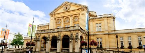 Cheltenham Town Hall – The Oxford Magazine