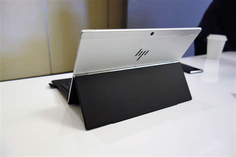 Hands-on: HP's Envy x2 is a Surface clone boasting 20 hours of battery ...